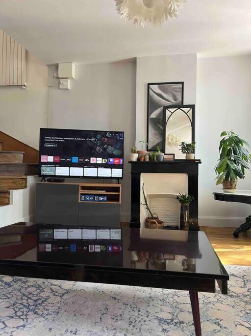 Duplex De Charme En Centre Ville Avec Terrasse بريف لا غايلارد المظهر الخارجي الصورة